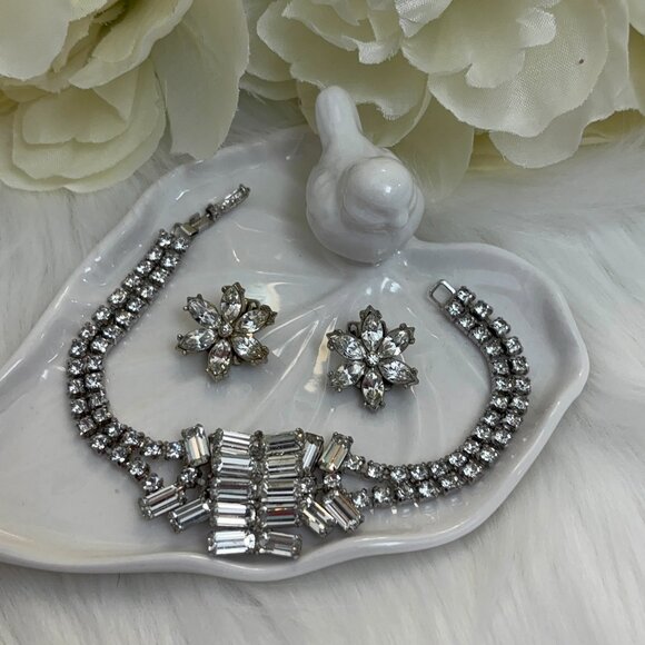 VINTAGE CLEAR RHINESTONE STAR EARRINGS & BRACELET - Picture 2 of 8